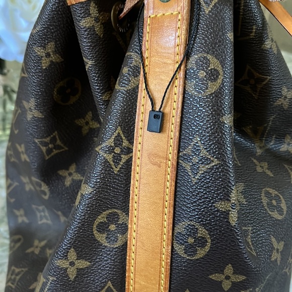 Louis Vuitton bag - Picture 6 of 15